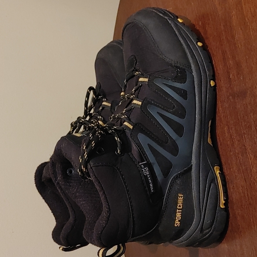 Sport Chief Mens Youth boys Softshell Waterproof Hiking‎ Boots size 5, 37…